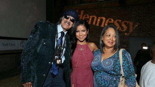A picture of Miyagi's parents with her younger sister Jhene Aiko.
